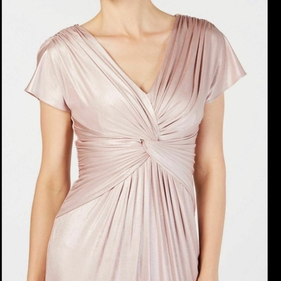 Adrianna Papell Metallic Twist Cap Sleeve Gown, Evening dress champagne pink - Picture 4 of 16